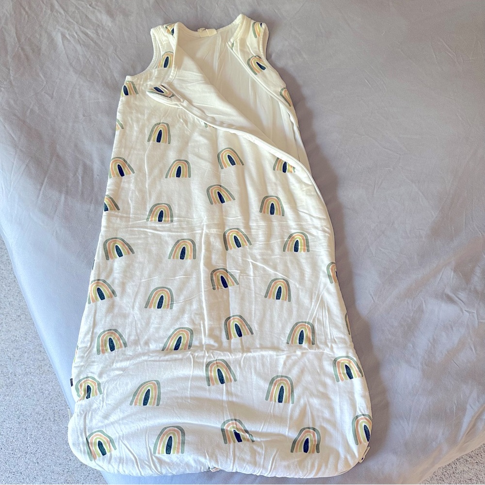 Kyte baby green rainbow sleep suit. 6-18 month